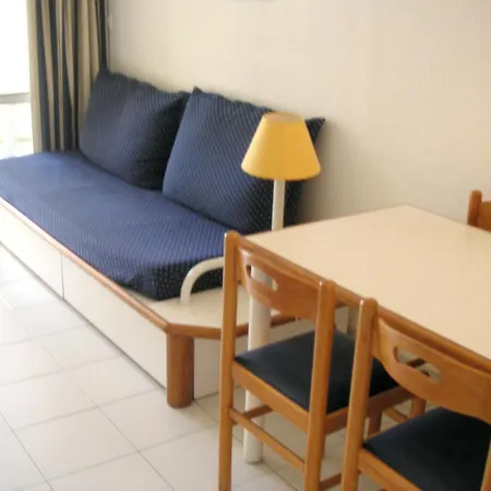 Apartment Appartement D'Une Chambre A Saint Raphael Avec Piscine Partagee