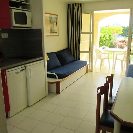 Apartment Appartement D'Une Chambre A Saint Raphael Avec Piscine Partagee Saint-Raphaël